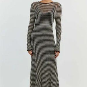 Black & White - Knit Long Sleeve Maxi Dress